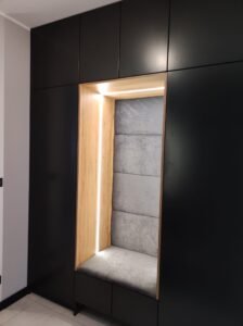 Meble na wymiar - zabudowa wiatrołap 1