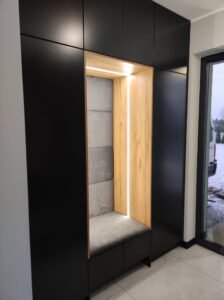 Meble na wymiar - zabudowa wiatrołap 5