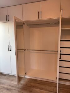 Meble na wymiar - szafy 13