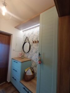 Meble na wymiar - zabudowa wiatrołap 11